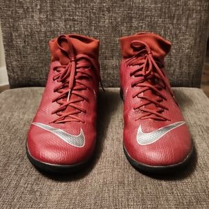 NIKE MERCURIAL SUPERFLY Men'sRed and Silver Athletic Shoes Size 11.